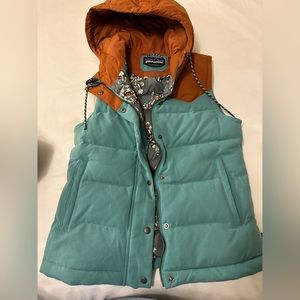 Patagonia Women’s Puffer Vest - NEW!